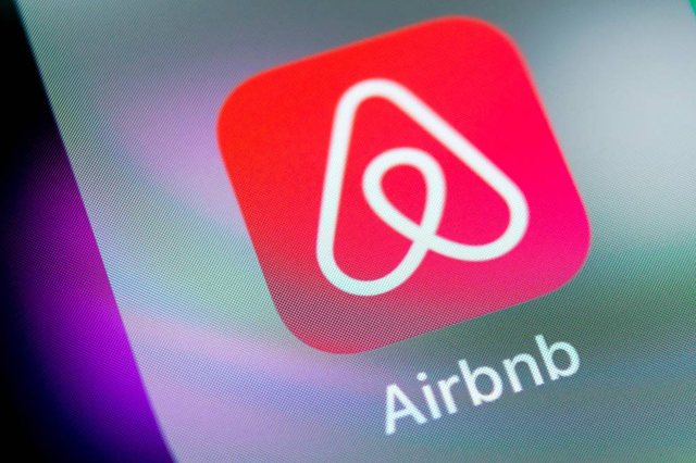 “Airbnb” ndalon përdorimin e kamerave të sigurisë në mbarë botën