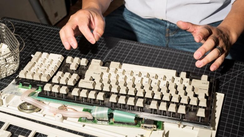 Hakerët mund të përdorin tingullin e shtypjes së tastierës për të vjedhur fjalëkalime