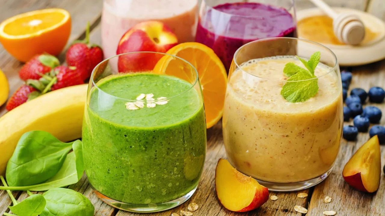 Sa sheqer kanë lëngjet e frutave, çfarë duhet të keni kujdes