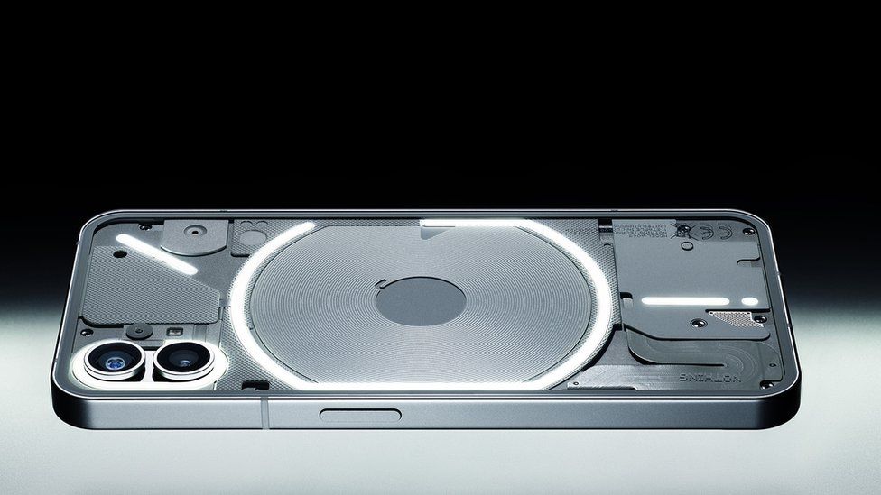 Nothing konfirmon prodhimin e telefonit të ri