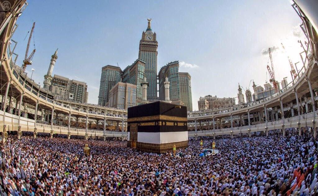 Haxhi 2024: Temperaturat e larta sfidojnë pelegrinët – autoritetet saudite vijnë me ‘këshilla për një pelegrinazh të sigurt’