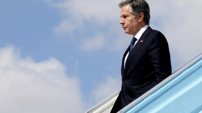 Blinken në turne diplomatik për të siguruar armëpushim në Gazë