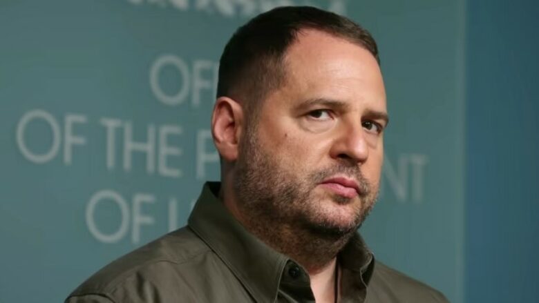 Ndihmësi i Zelenskyt thotë se Ukraina nuk është e gatshme të bëjë kompromis me Rusinë për t’i dhënë fund luftës