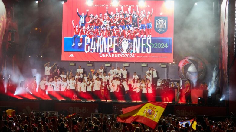 Rodri zemëroi anglezët me provokimet në festë e organizuar në Madrid, bashkëlojtari i tij i kujtoi se ku luan