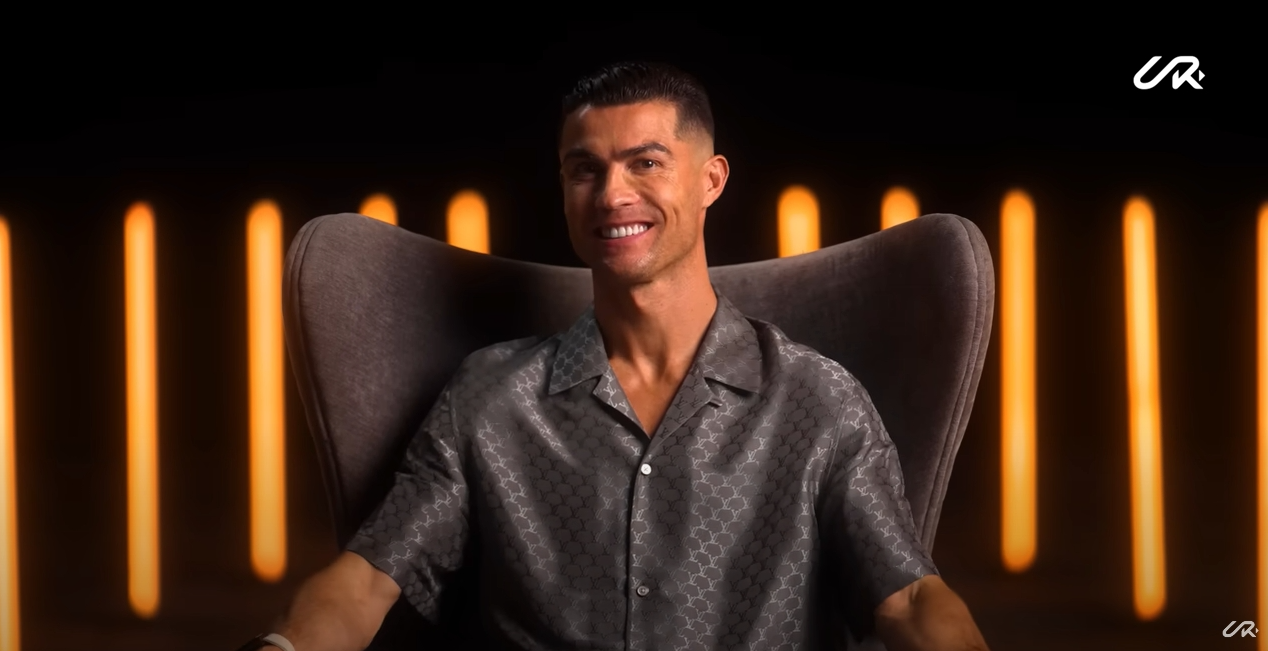 Cristiano Ronaldo thyen rekordin botëror, vetëm disa orë pasi hapi kanalin e tij në YouTube