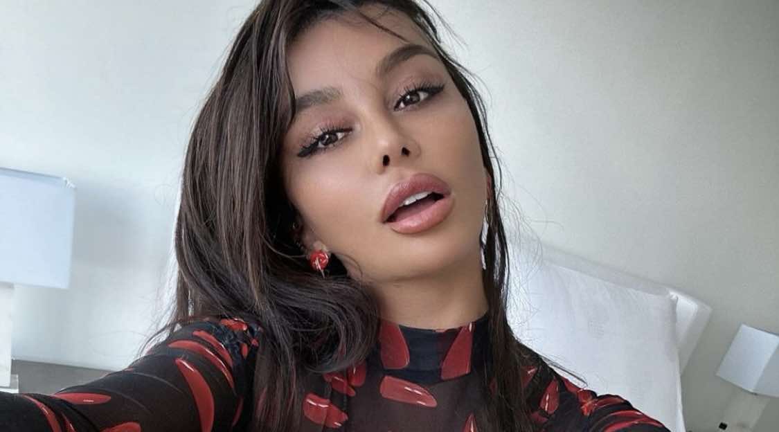 Vildane Zeneli nuk i lë vend imagjinatës, publikon fotografi gjysmë e zhveshur