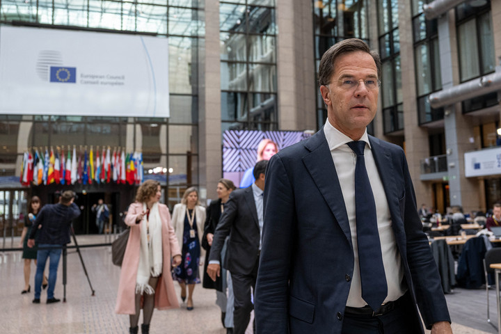 Rutte: Dialogu Kosovë-Serbi nuk po ecën siç duam, të shqetësuar për tensionet në Ballkan