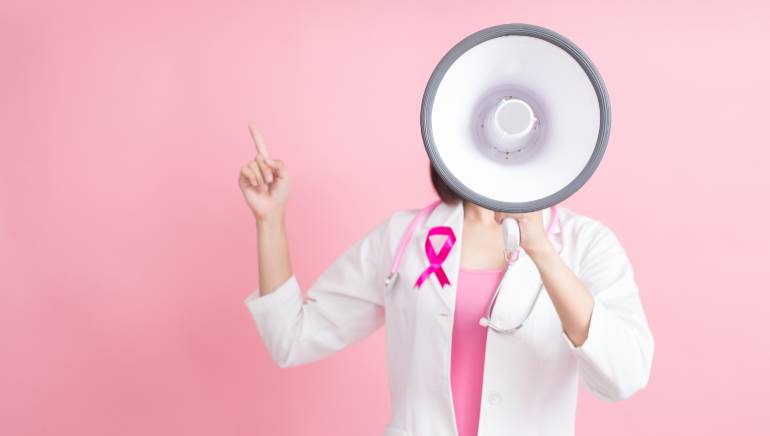 Cilat janë disa nga shenjat e kancerit të gjirit? Çfarë duhet të vemë re?