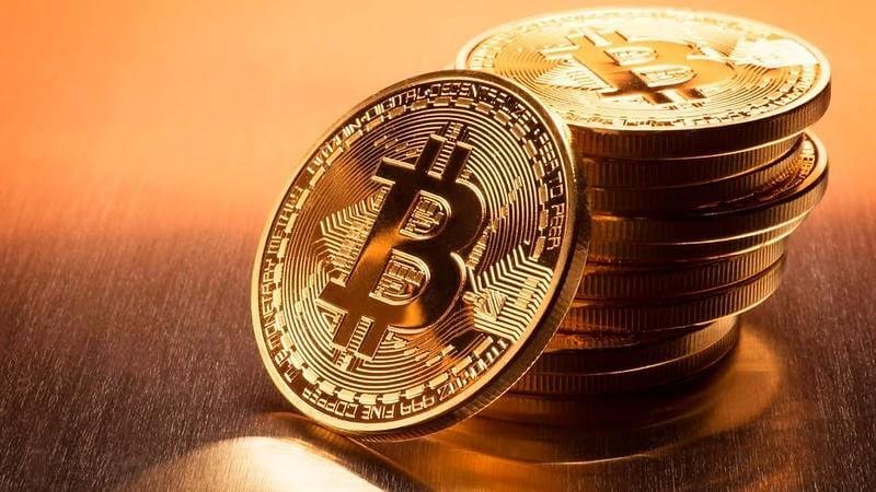 Bitcoin arrin vlerën e 100 mijë dollarëve – kulmi i tij apo fillimi i një periudhe të re?