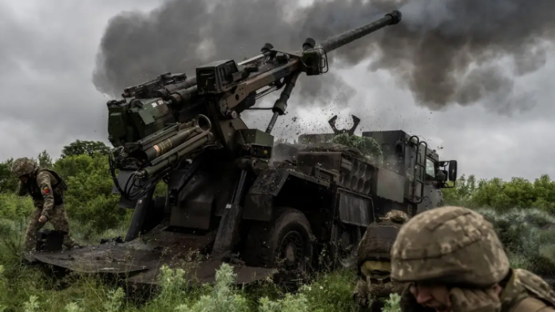 Rusia po humbet ndjeshëm aftësinë për të mposhtur Ukrainën me artileri në fushëbetejë – zyrtarët perëndimorë shpjegojnë pse