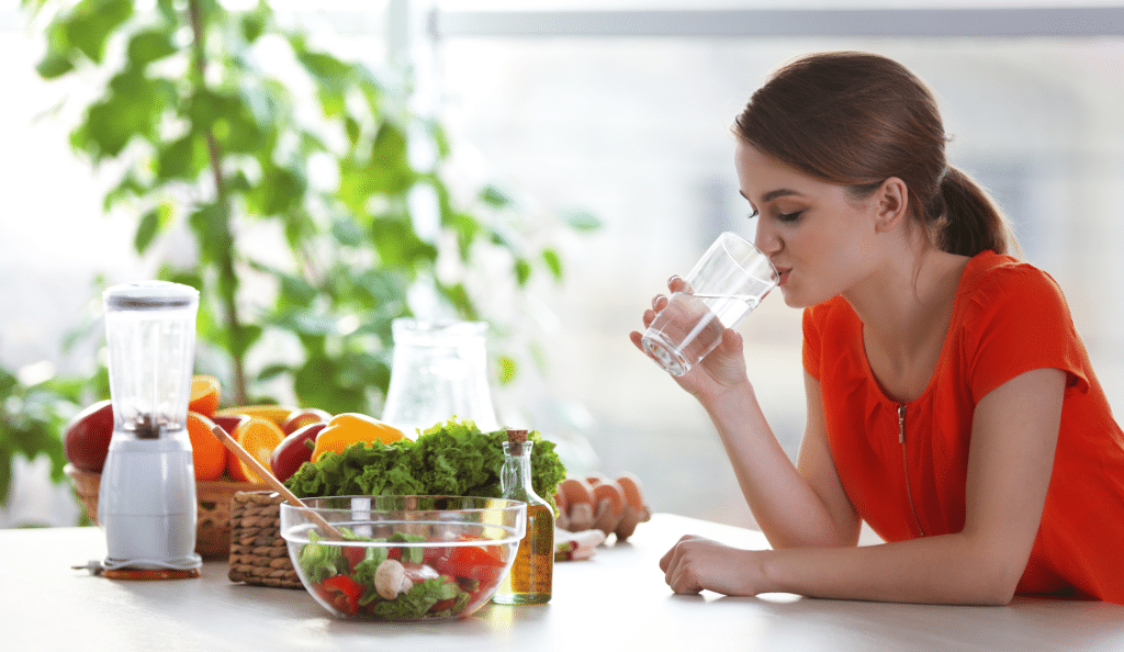 Gjërat që nuk duhet t’i bëni kurrë pasi të keni ngrënë