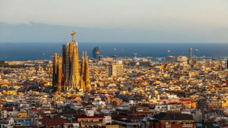 Spanja planifikon taksën qind për qind për shtëpitë e blera nga banorët që nuk janë shtetas të vendeve anëtare të BE-së