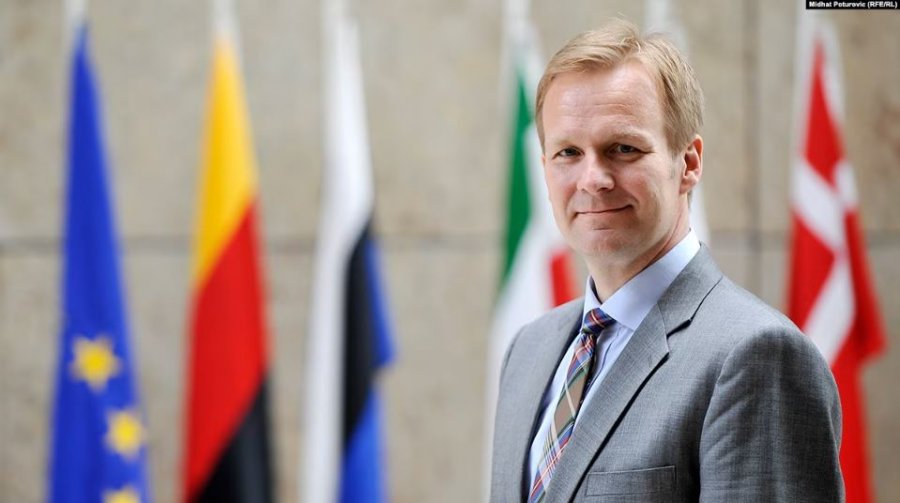 Kur pritet pasardhësi i Lajçakut të nisë punën për dialogun Kosovë-Serbi?