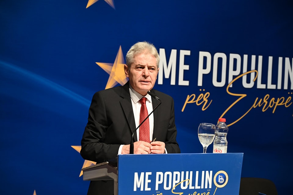 Ali Ahmeti nga Çairi kërkon zgjedhje të parakohshme parlamentare bashkë me ato lokale