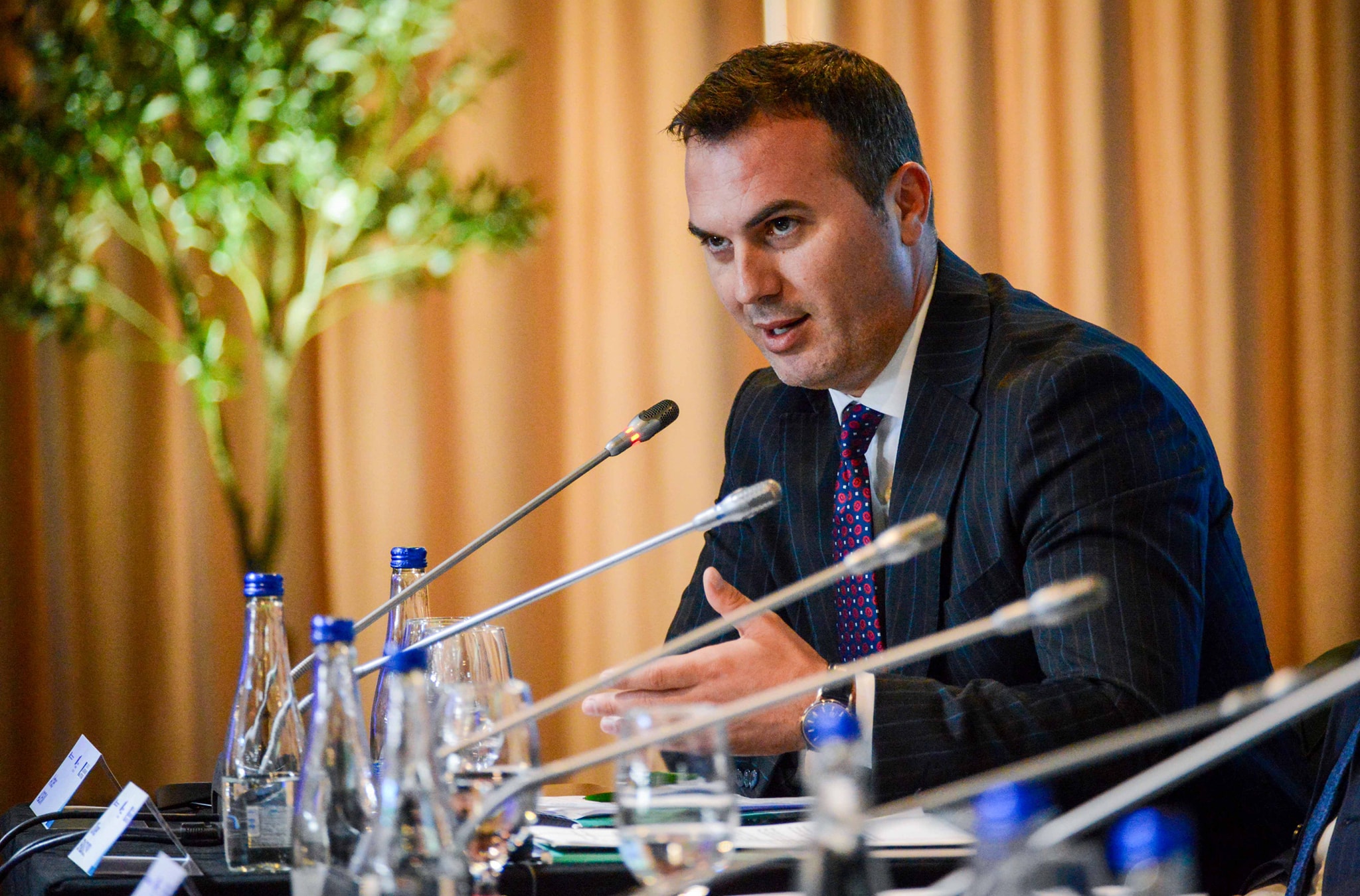 Ademi: Këto janë “të arriturat” e VLEN-it në shtatë ditët e fundit