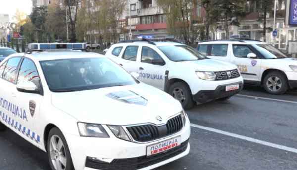 Kërcënime me bomba në shkollat e Shkupit, evakuohen nxënësit