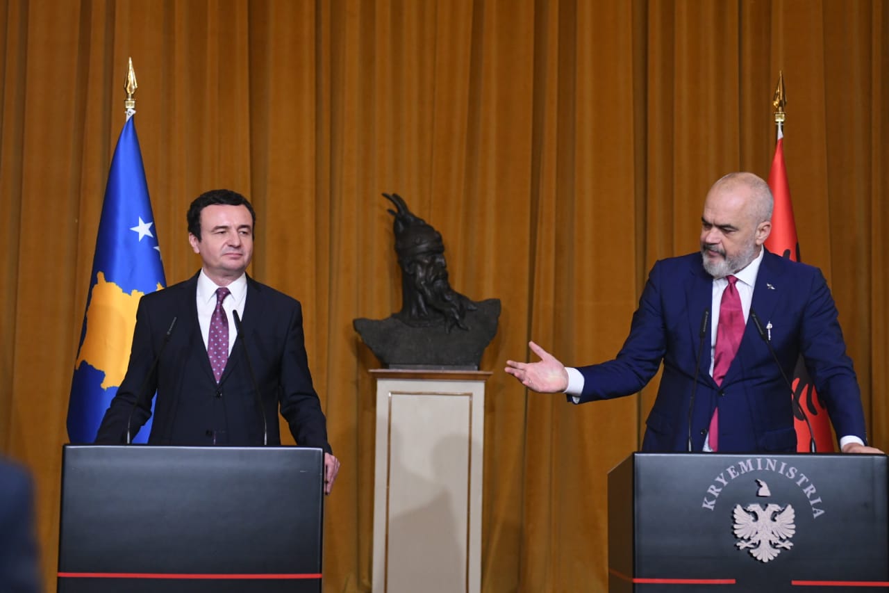 Edi Rama uron Kosovën në Ditën e Pavarësisë