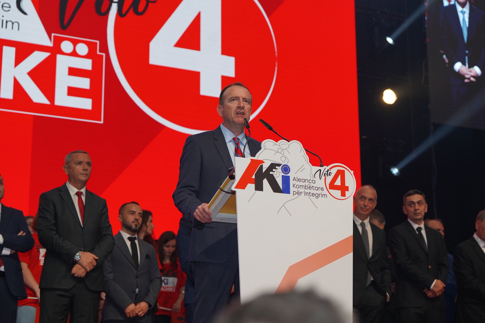 Arben Taravari: Vetëm Bilall Kasami mund të pranojë donacion 800 000€ nga Serbia për Kishë!