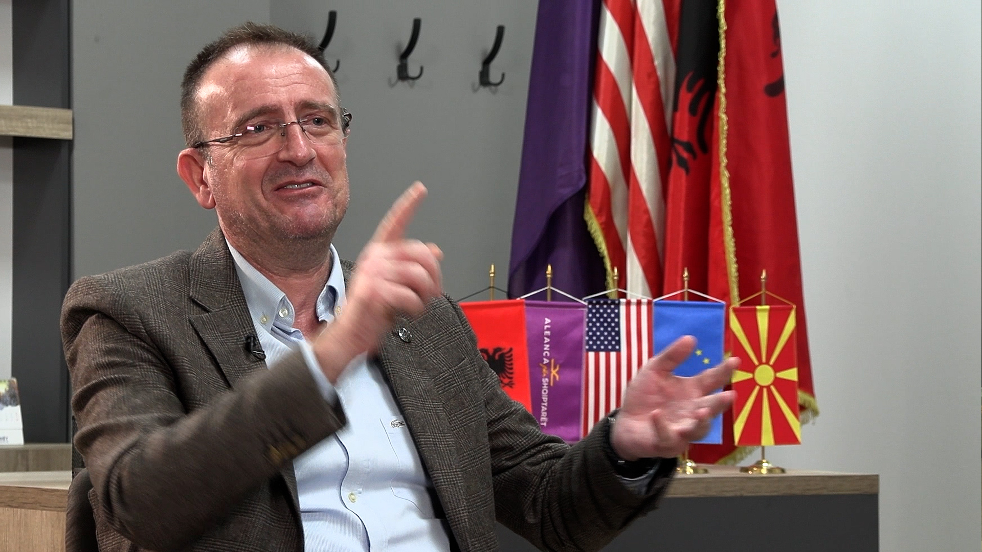 Taravari, Mickoskit: A ka vendosur kjo Qeveri të mbyllë përfundimisht rrugën drejt Bashkimi Evropian?