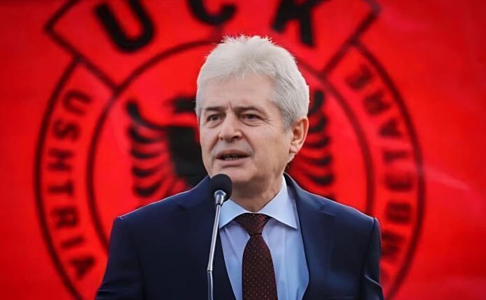 “Faleminderit Amerikë!” E vërteta doli në dritë, lufta jonë ishte e drejtë – Mesazhi i fuqishëm i Ali Ahmetit pas zhvillimeve në Hagë