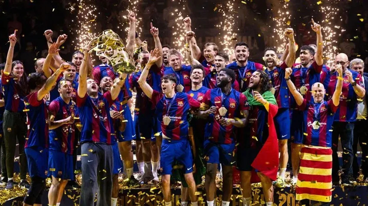 Barcelona fiton finalen dramatike, shpallet kampione e botës për klube në hendboll