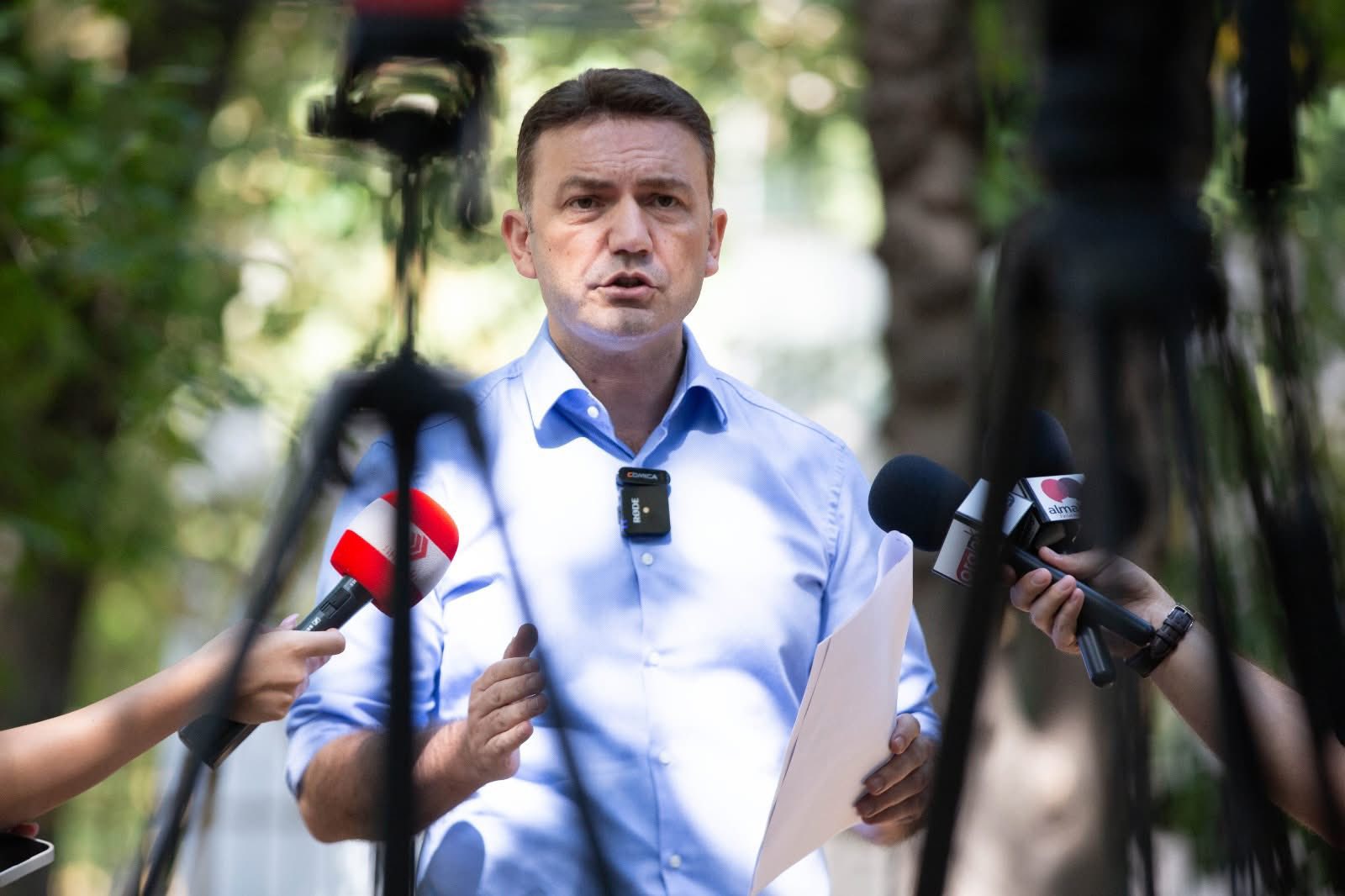 Osmani: Heshtin ndaj Stoilkoviqit, sulmojnë ambasadorin shqiptar