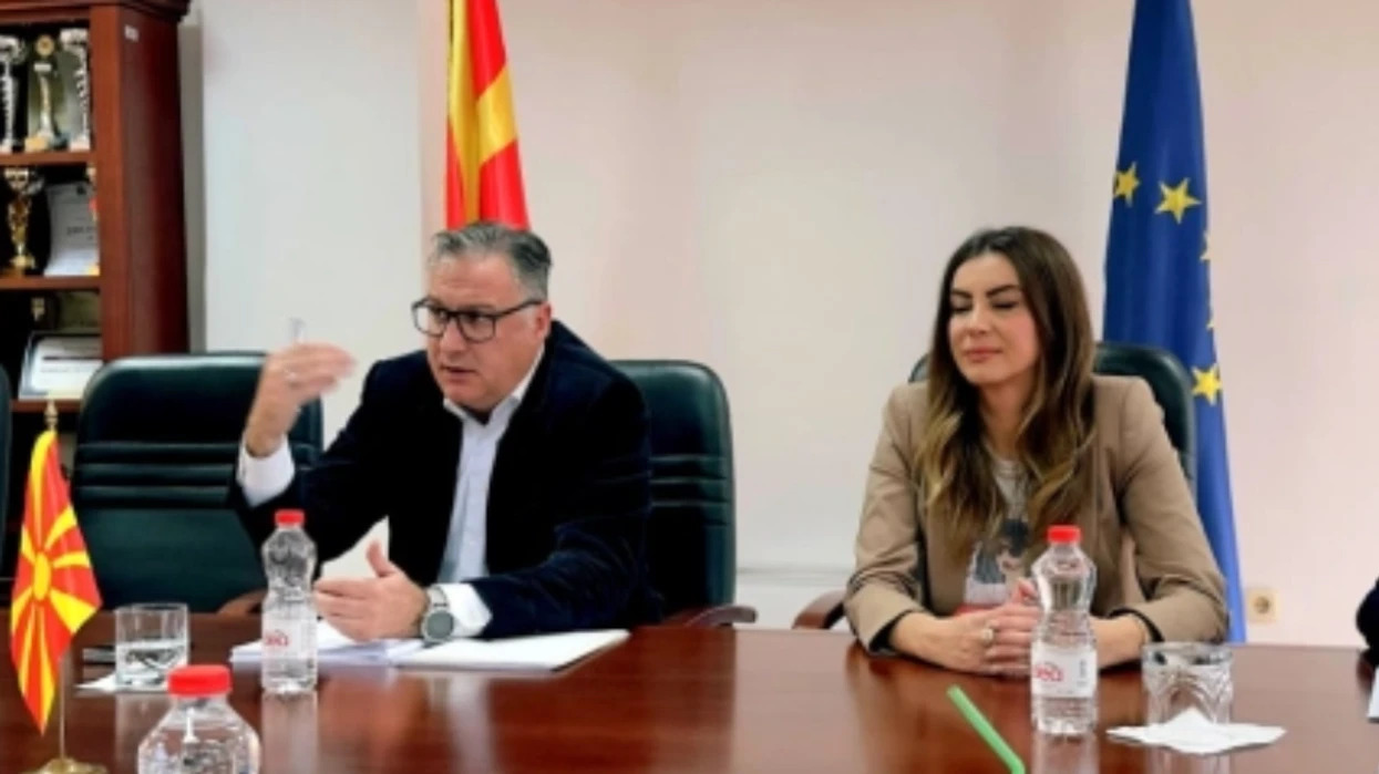 Memov: Janë siguruar rreth një milion dollarë për digjitalizimin e arkivit të Fondit për Sigurim Pensional dhe Invalidor