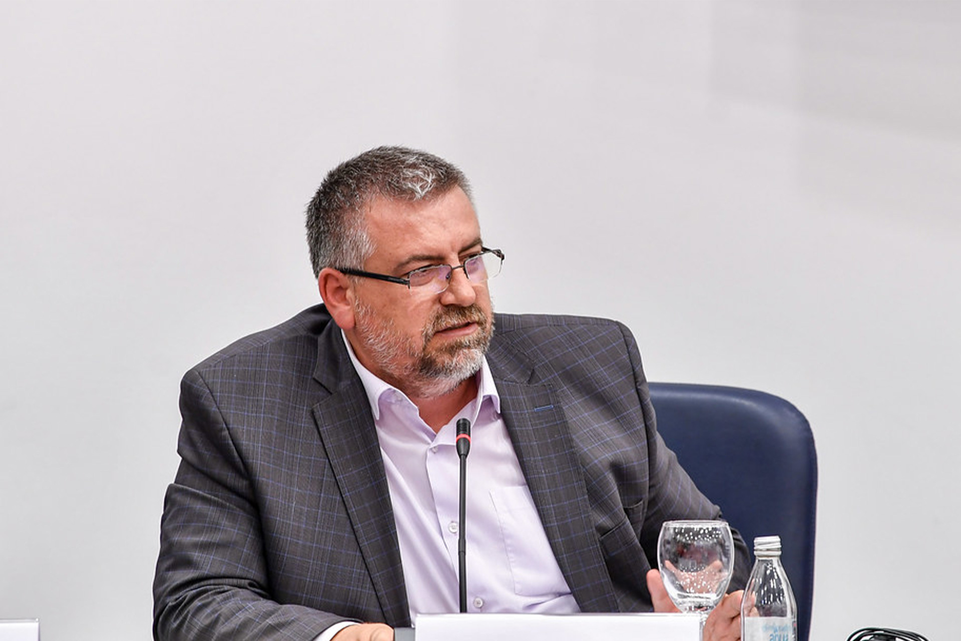 Sefer Tahiri: Në këto zgjedhje kemi “luftë” mes Hristijan Mickoskit dhe Ali Ahmetit!