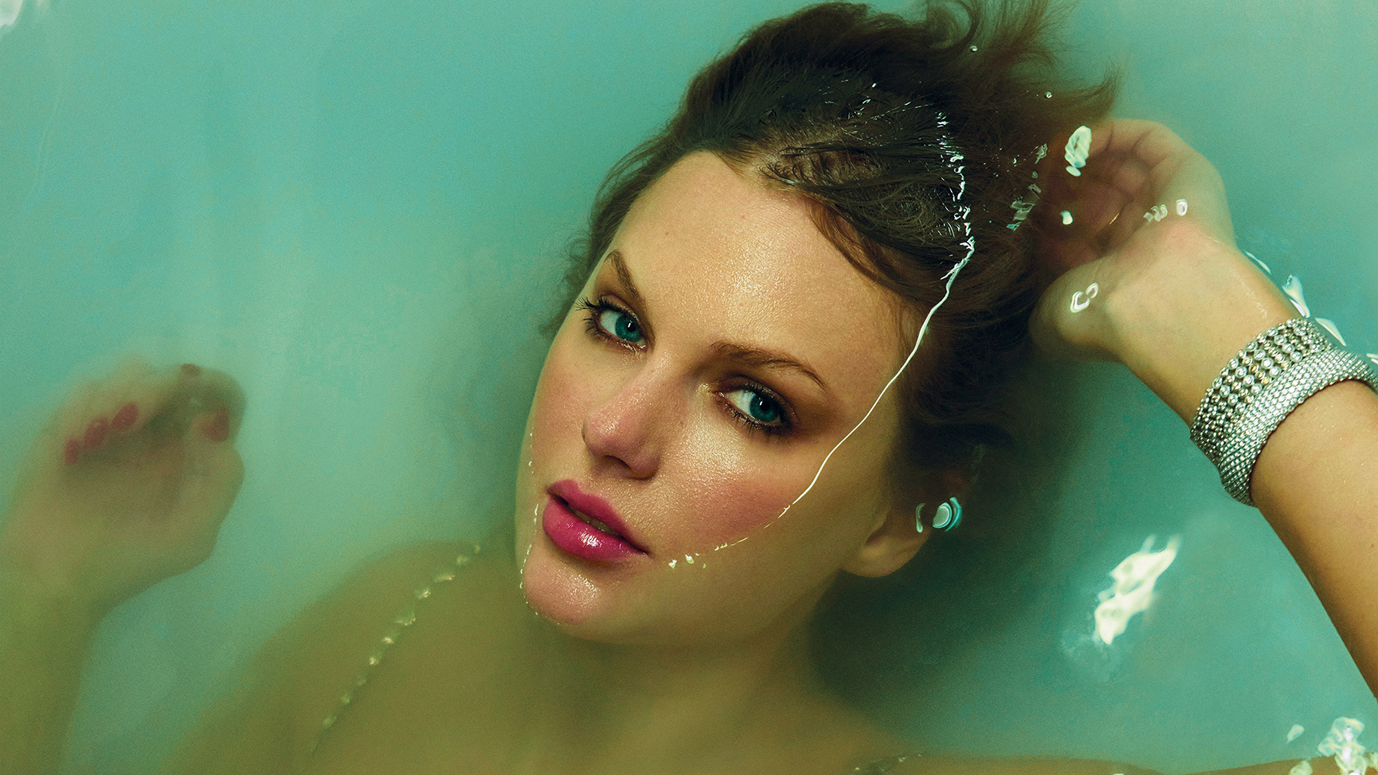 Taylor Swift publikon albumin e ri