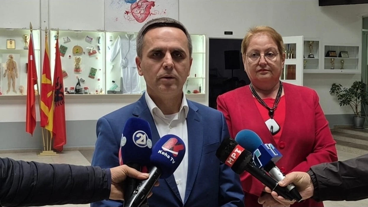 Janevska i kërkoi Kasamit të flasë në maqedonisht gjatë ngjarjes në Tetovë