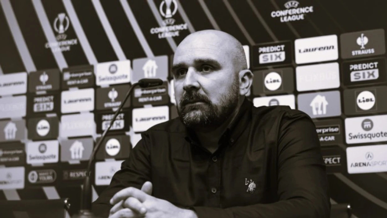 U rrëzua pran bankinës, gjatë ndeshjes - dikur futbollist i Tiranës, pastaj trajner i Shkupit, Zizovic ndërroi jetë rrugës për spital