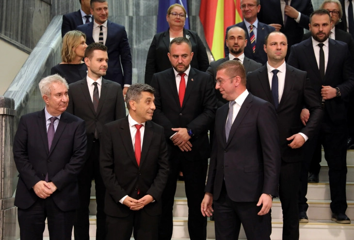 Mickoski: VLEN nuk do të ketë dikaster plus, një njeri i njëjtë do të jetë edhe zëvendëskryeministër edhe ministër