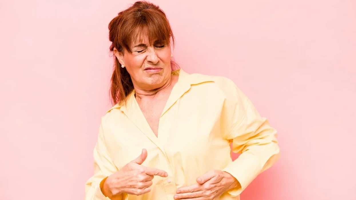 Gëlltitja e ajrit që prish tretjen - çfarë është aerofagia dhe si ta ndaloni