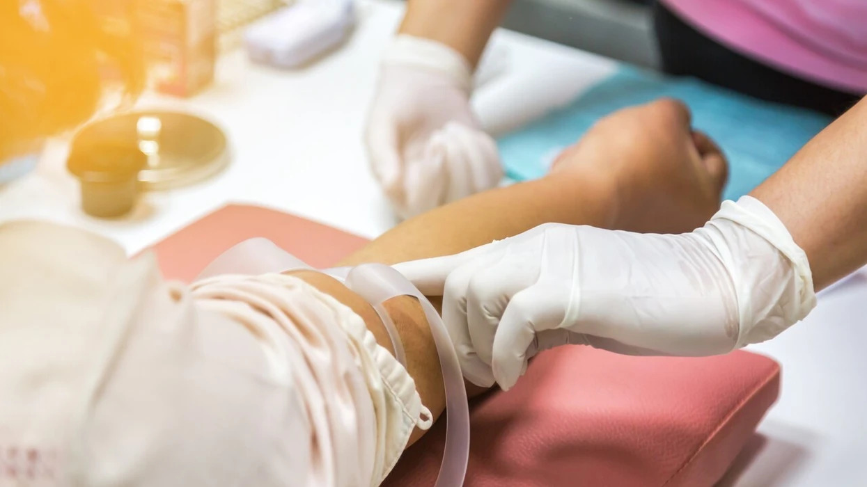 Çfarë do të thotë kur niveli i granulociteve është i lartë në analizën e gjakut