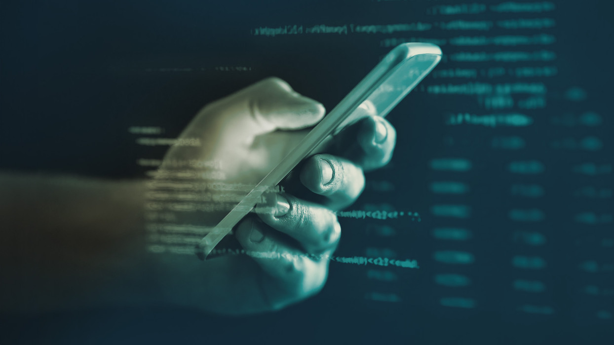 Google paralajmëron: Mos përdorni Wi-Fi publik, rrezikoni llogaritë bankare