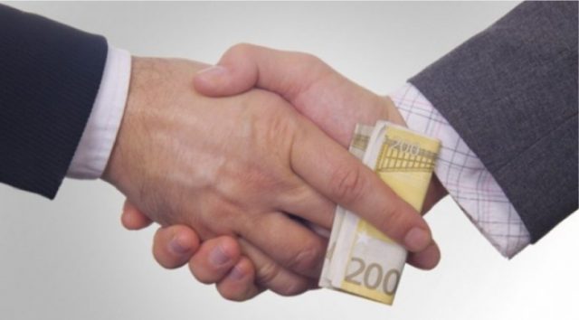 Çdo i treti qytetar në Maqedoni ka dhënë ryshfet për të kryer ndonjë punë