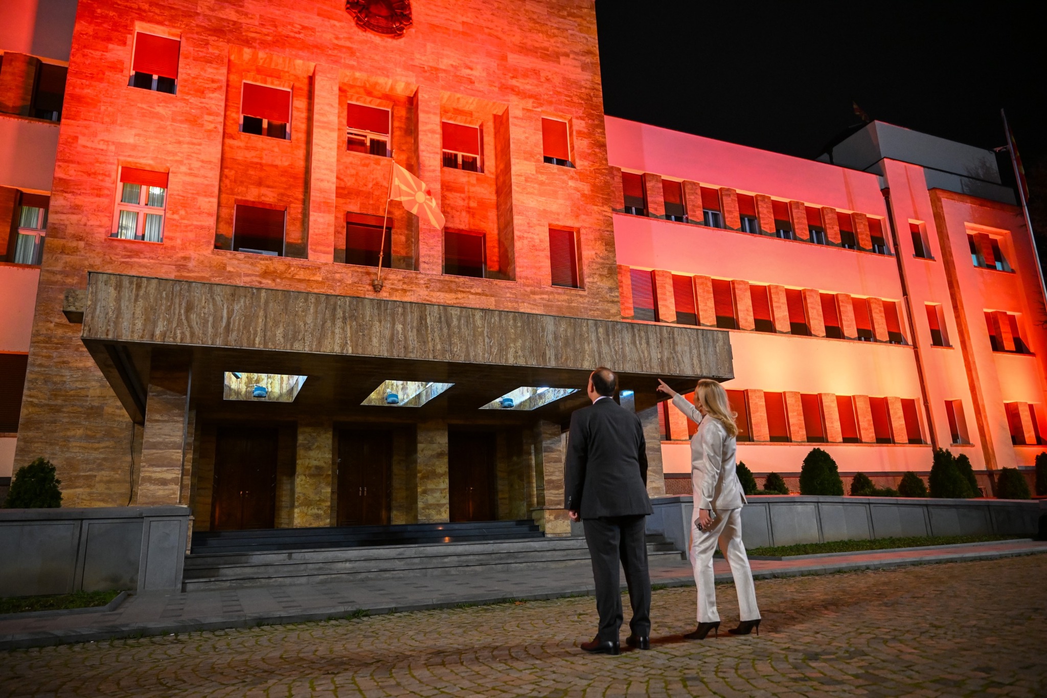 Gashi: Qëndrojmë fort në anën e çdo gruaje dhe vajze