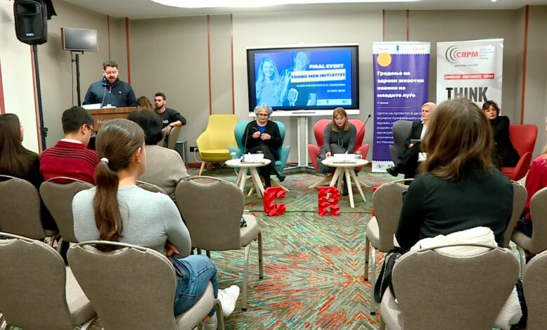 Dhuna në internet dhe gjuha e urrejtjes, ndër sfidat me të cilat ballafaqohen të rinjtë