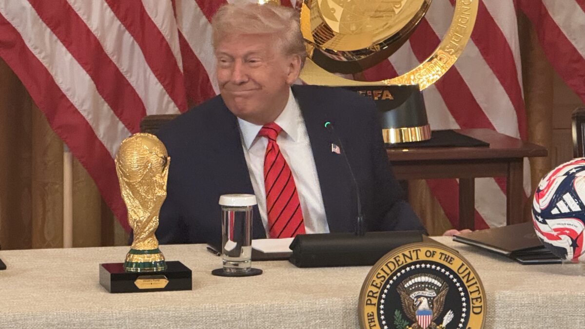 Shtëpia e Bardhë u dërgon paralajmërim të madh tifozëve që planifikojnë të marrin pjesë në Kupën e Botës