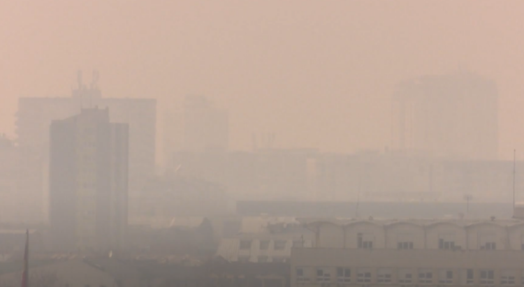 Shkupi renditet i dyti në Evropë për ndotjen e ajrit