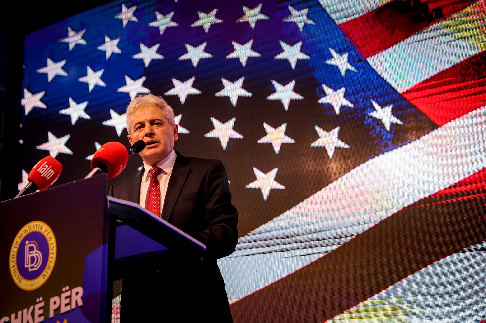 Ali Ahmeti: Mbështes lidershipin Trump dhe angazhimin e SHBA-së kundër regjimeve autoritare dhe krimit të organizuar