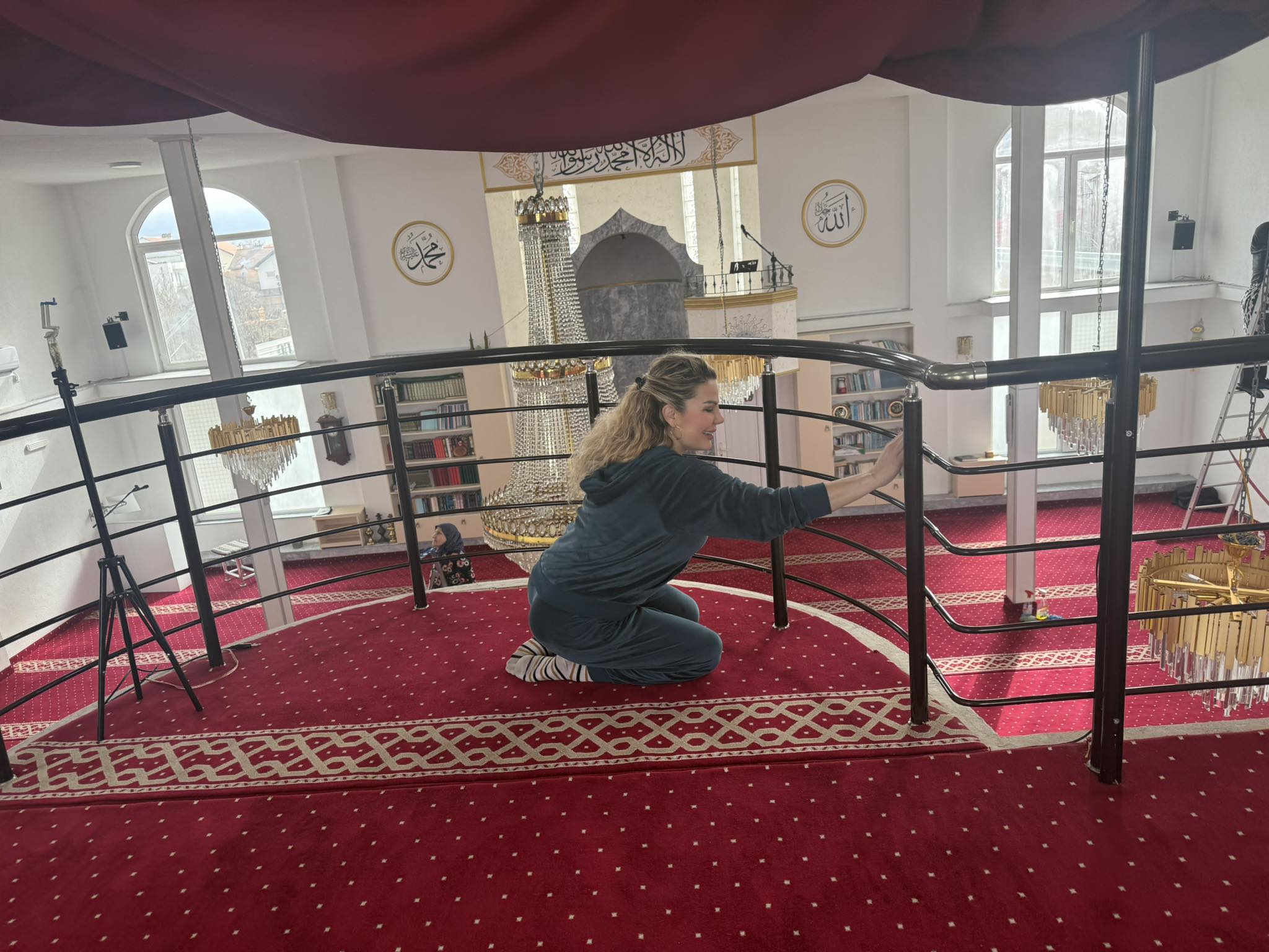 Në prag të Ramazanit, Duda Balje pastron xhaminë