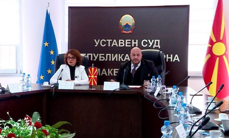 Ligji për përdorimin e gjuhëve/ Akoma s’ka datë për seancën përgatitore, pritet kompletimi i kushtetueses