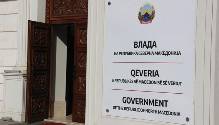 Qeveria e Mickoskit në presion, ministrat nën kërcënim për rikonstruim