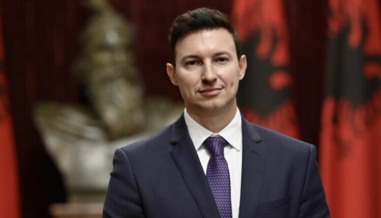 Ambasadori Meidani bën thirrje shqiptarëve: Bashkë, sot më të fortë se kurrë!