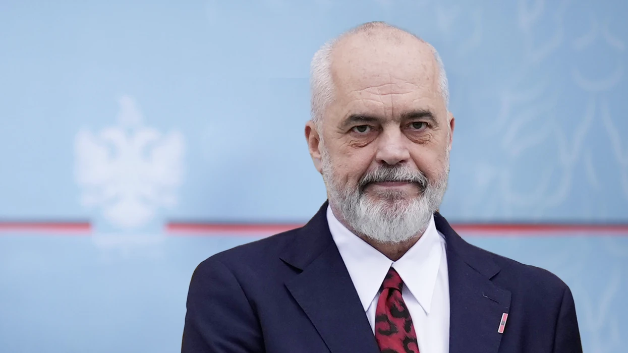 “Gjyqtarët kërkojnë rritje page mbi 2 mijë euro”, Rama: Uroj që Kushtetuesja të mos të na detyrojë të kërkojmë ilaçe të tjera