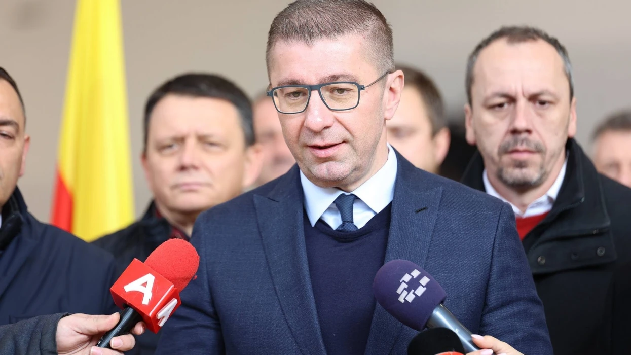 Mickoski: Nuk ka ndryshime kushtetuese, nëse duhet me dakada të presim