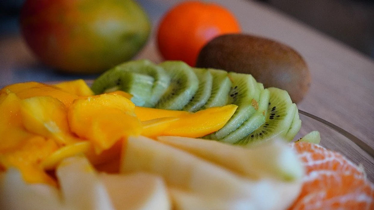 A keni probleme me kapsllëkun? Këto lloje frutash do t'ju ndihmojnë