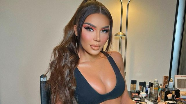 Eleganca e Taynes arrin në një tjetër nivel, vjen me stil prej zonje