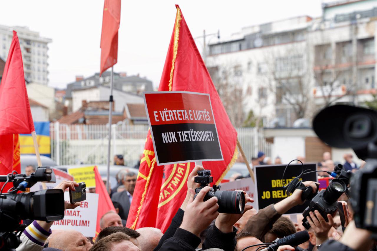 ​OVL e UÇK-së kërkon tërheqjen e mbështetjes për publikimin “Masakrat në Kosovë 1998–1999”